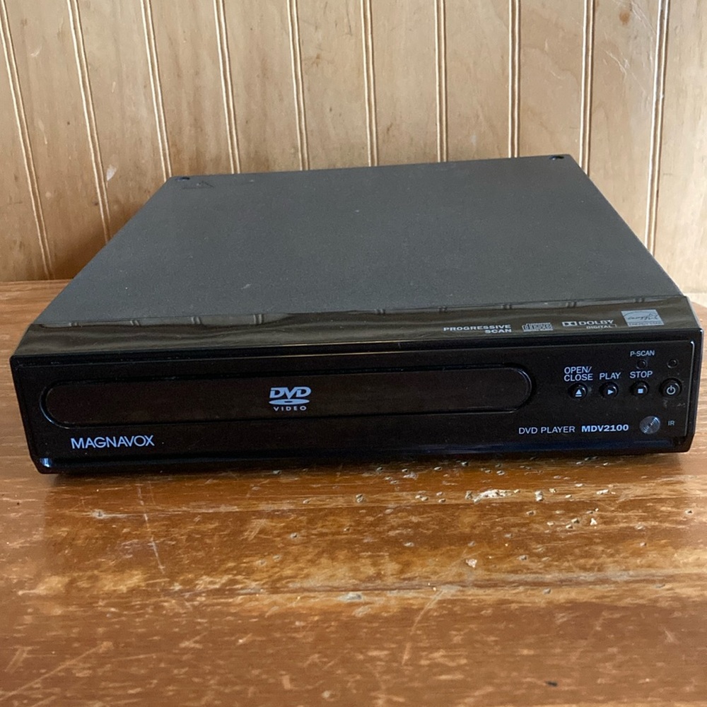 Magnavox DVD player- Model MDV2100
